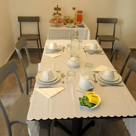 Della Torre Гостевой дом 2*